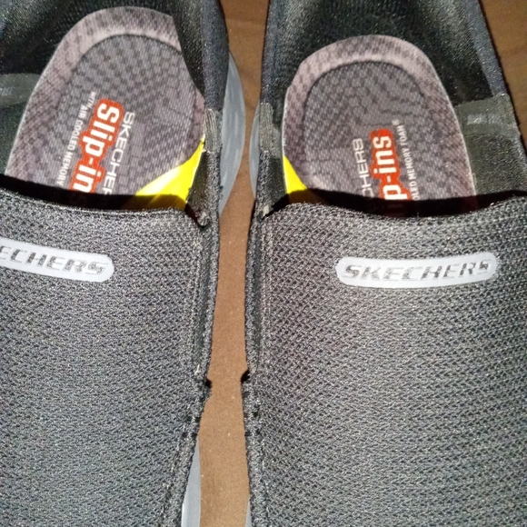 Skechers Men's Black Slip-Ins Shoes - Picture 4 of 7